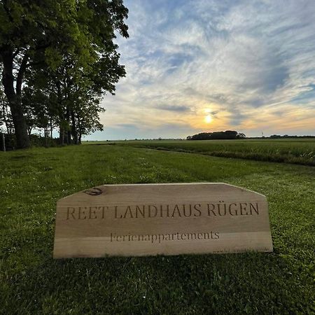 Reet Landhaus Ruegen Ummanz Exterior photo